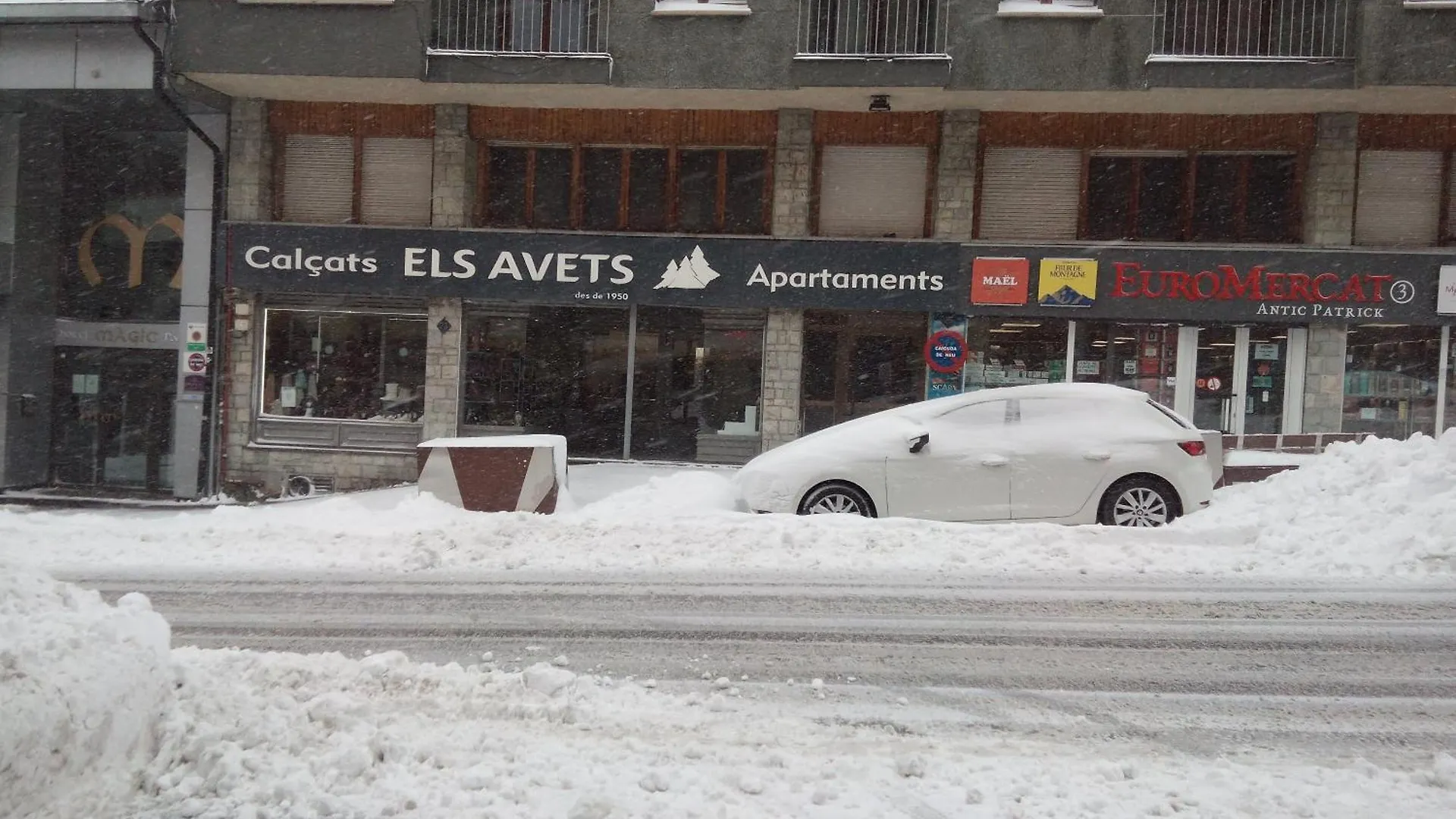 Apartaments Els Avets Pas de la Case 0*,  Andorre